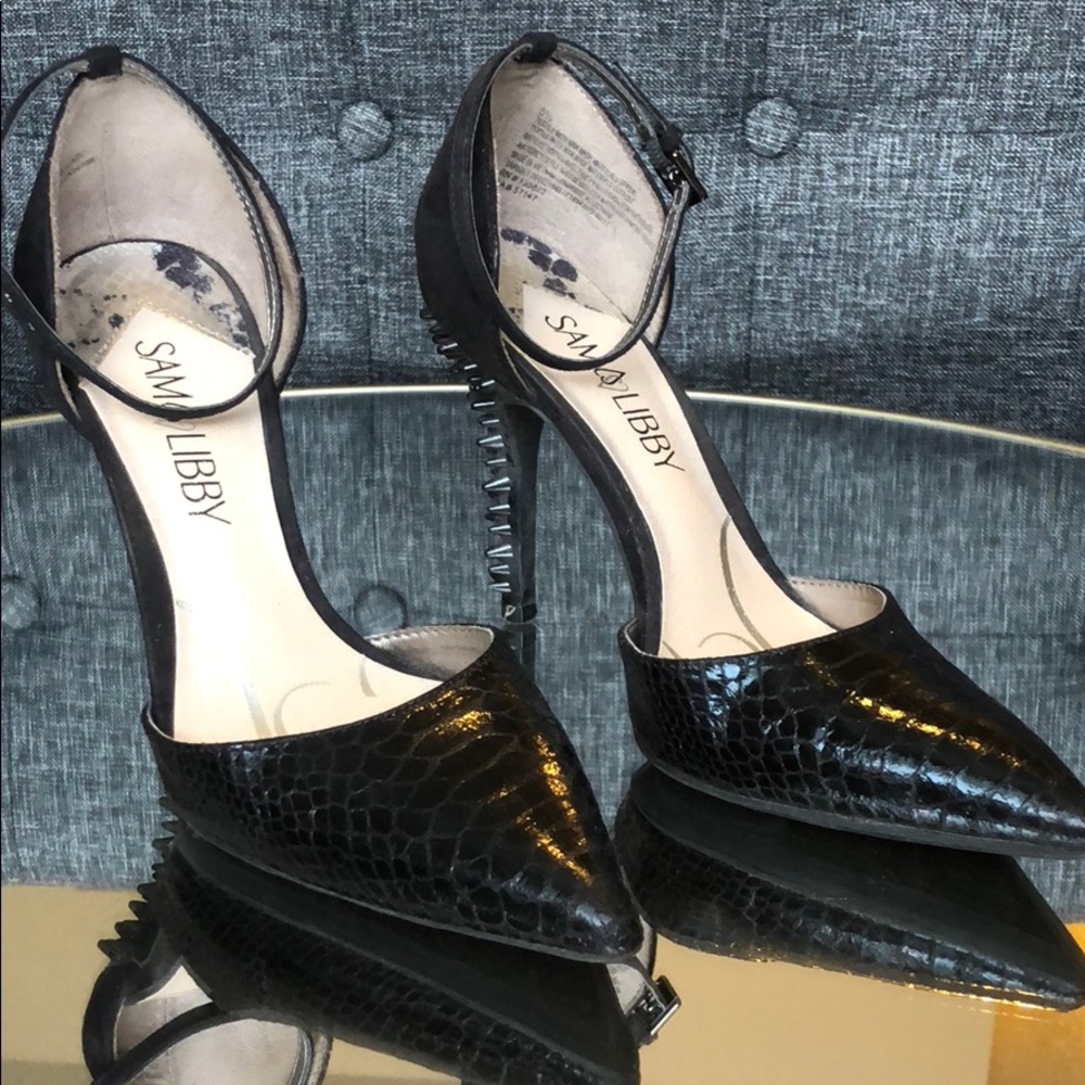 Sam & Libby Black Pumps